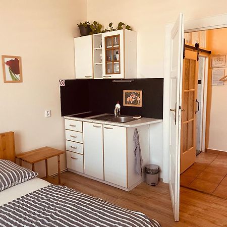 Apartman Lucian Praga Exterior foto
