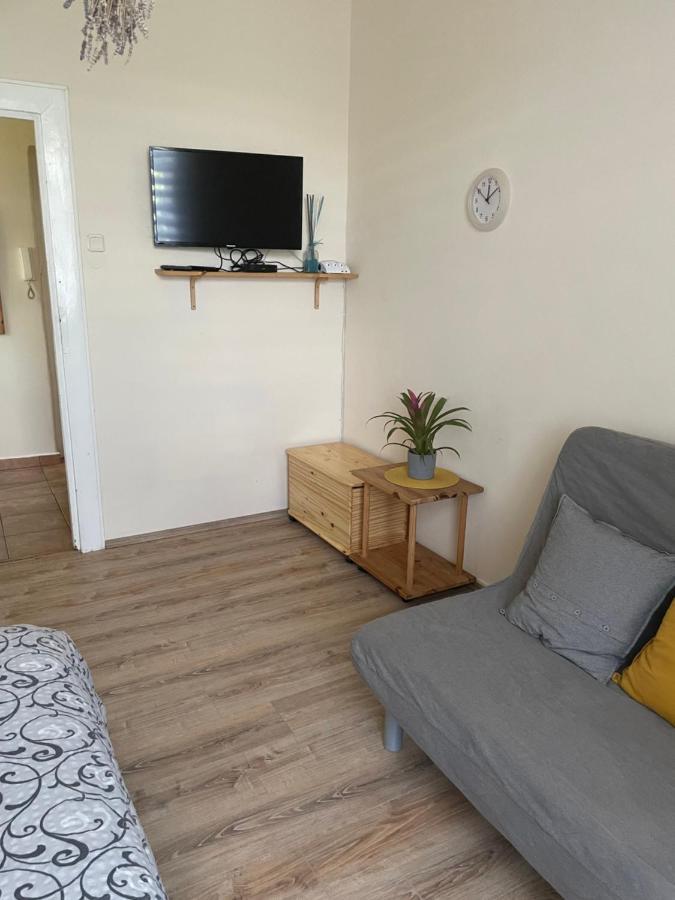 Apartman Lucian Praga Exterior foto